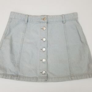 Forever 21 Light Denim Buttoned Front Casual Y2K Simple Mini Skirt, size 30